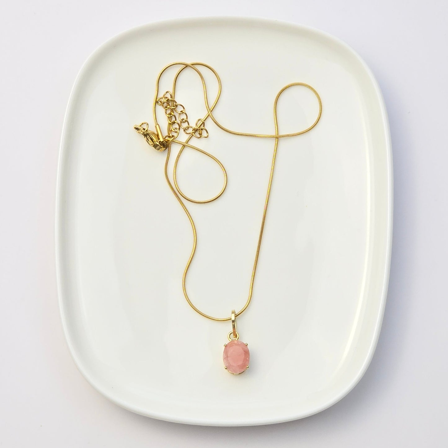 Dina Necklace Strawberry Quartz Stone