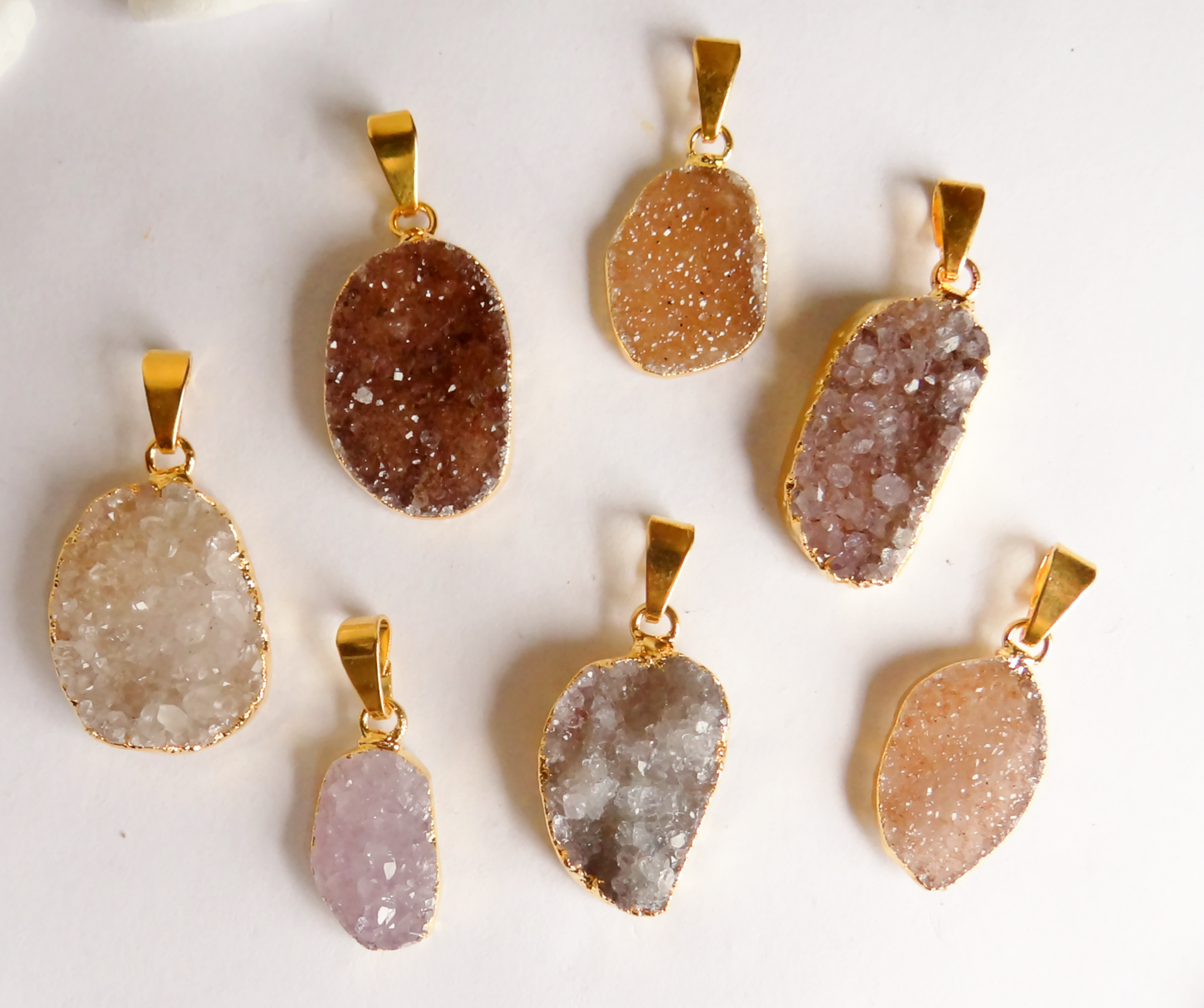 Freeform druzy pendant S (15-25 mm)