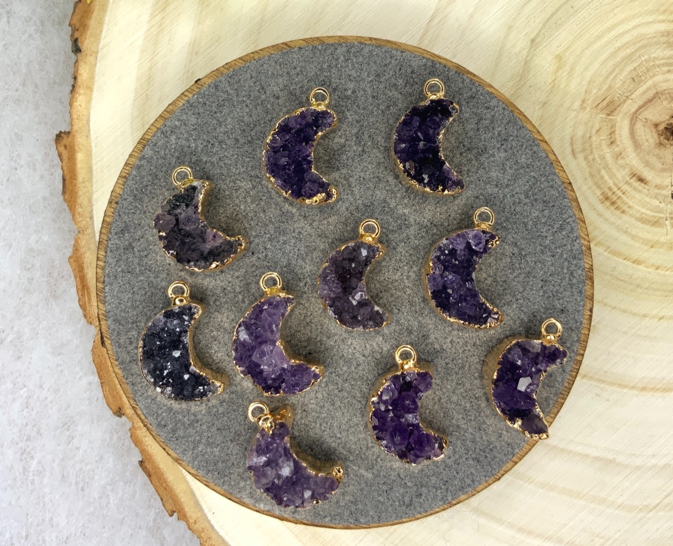 Amethyst pendant (Moon) (15-20 mm approx)