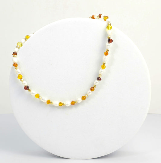 Sunny Radiance: Natural Freshwater Pearls & Amber Choker