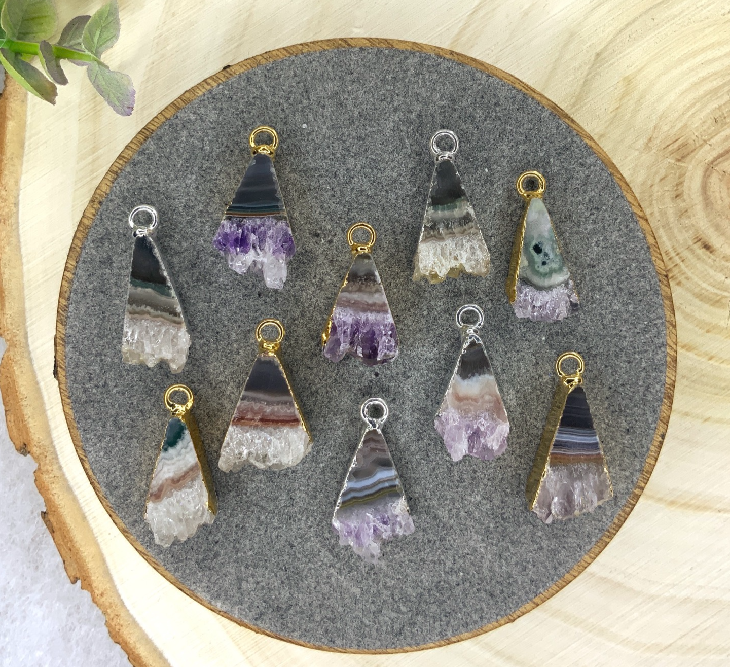 Amethyst Slice Triangle pendant (10 mm)
