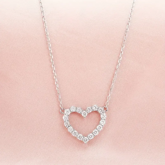 Inlaid Zircon Hollow Heart Pendant Necklace Hypoallergenic